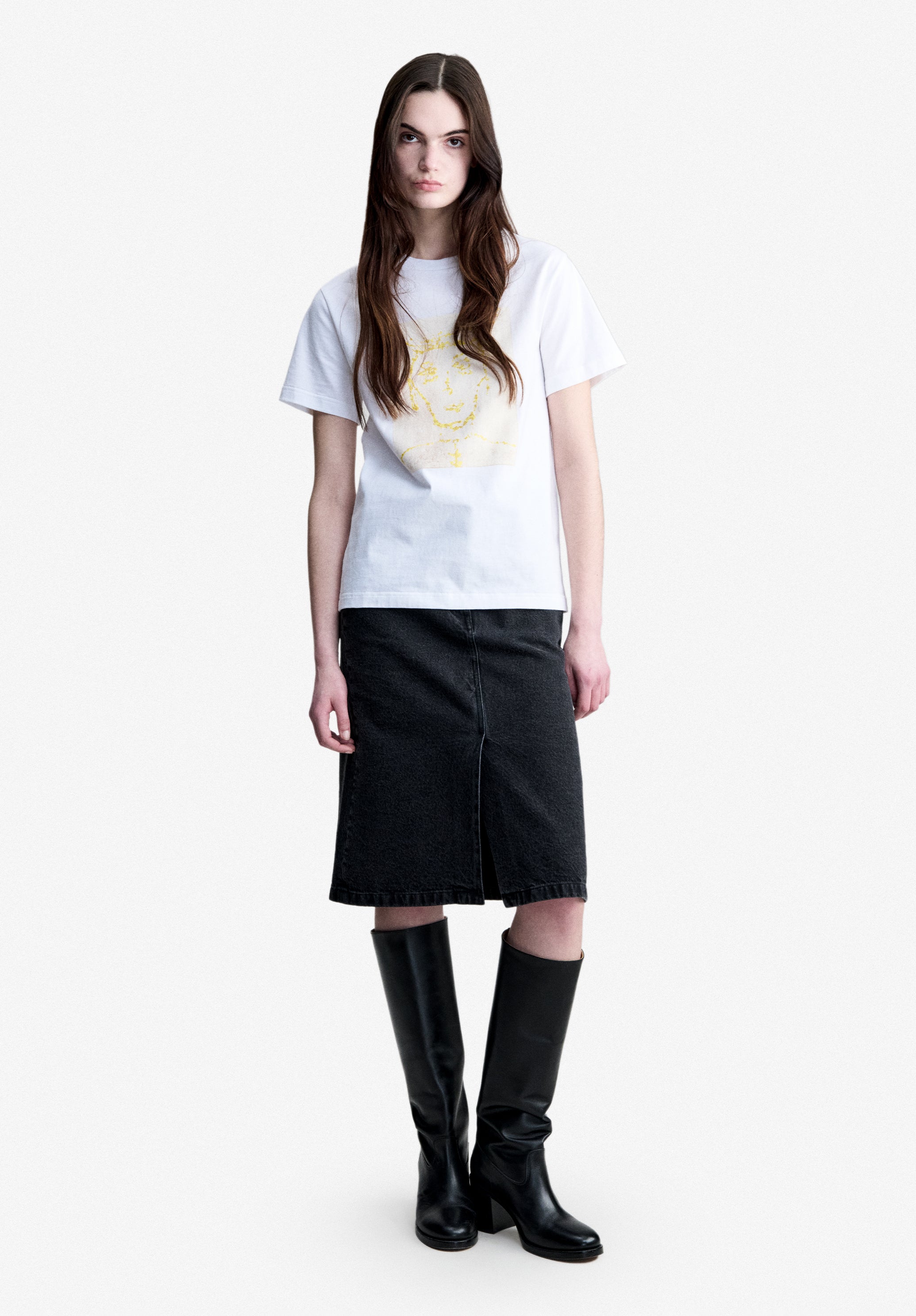 T-shirt with a portrait of Jean - 5