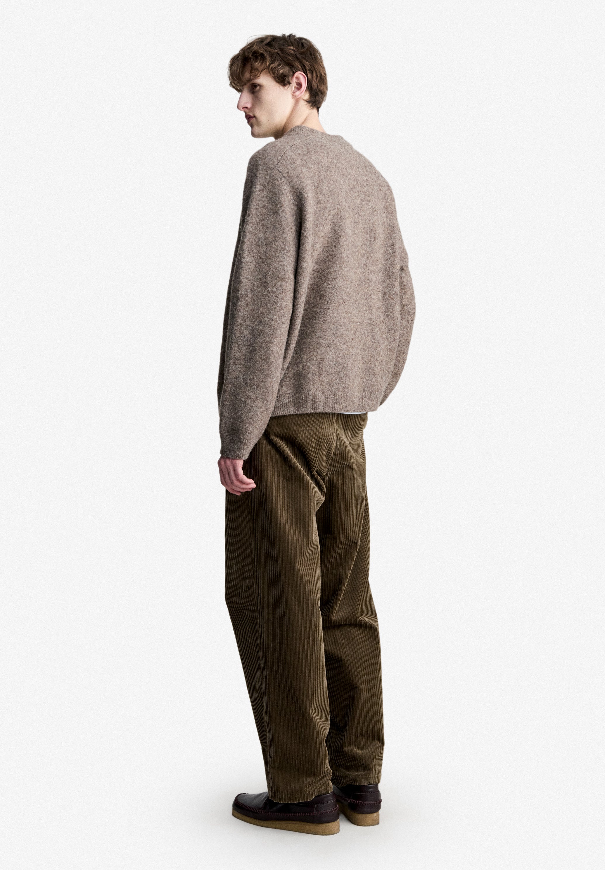 Loose-fit taupe brown sweater - 2
