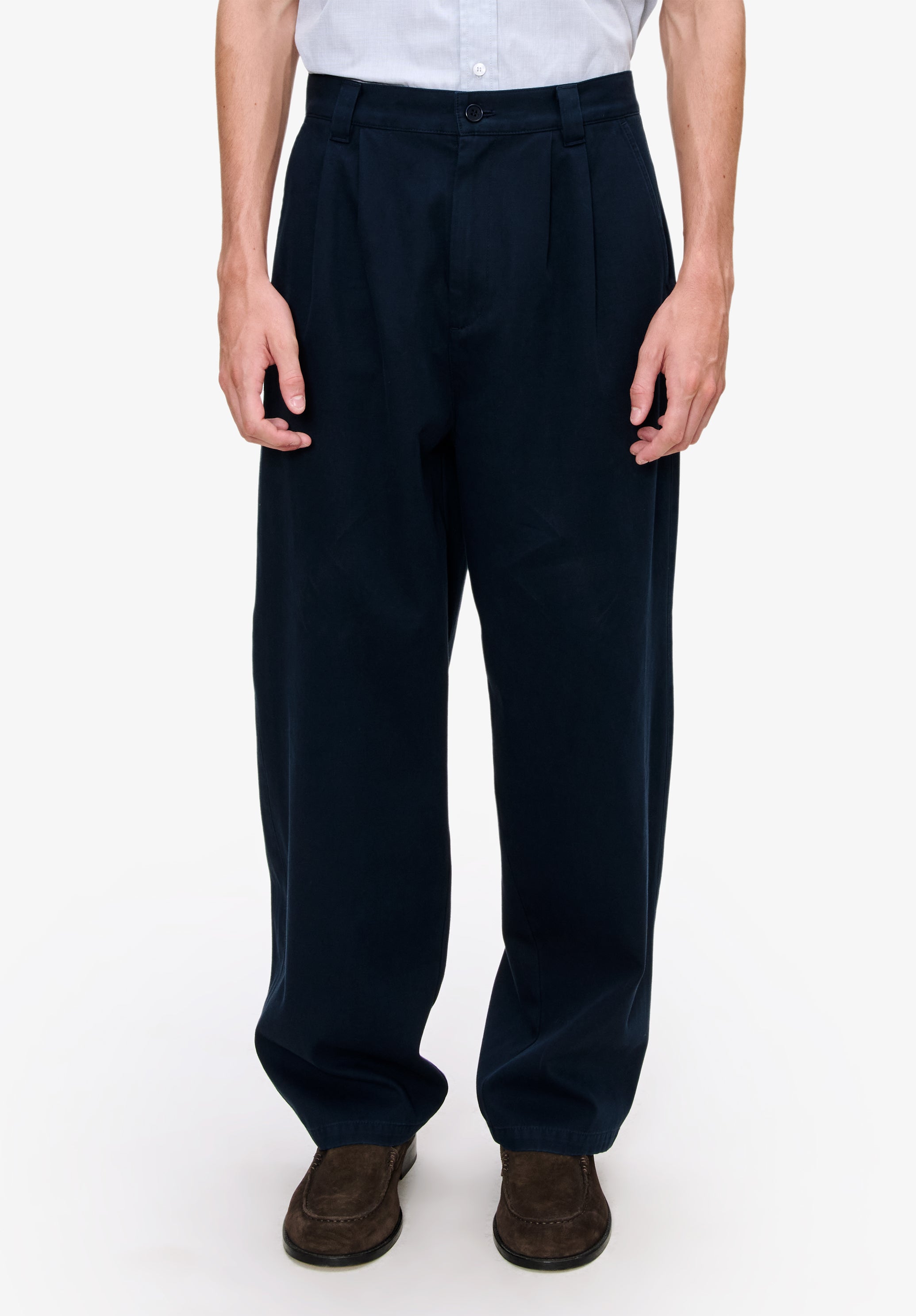 Darted Trousers and straight cut pants for men | A.P.C.