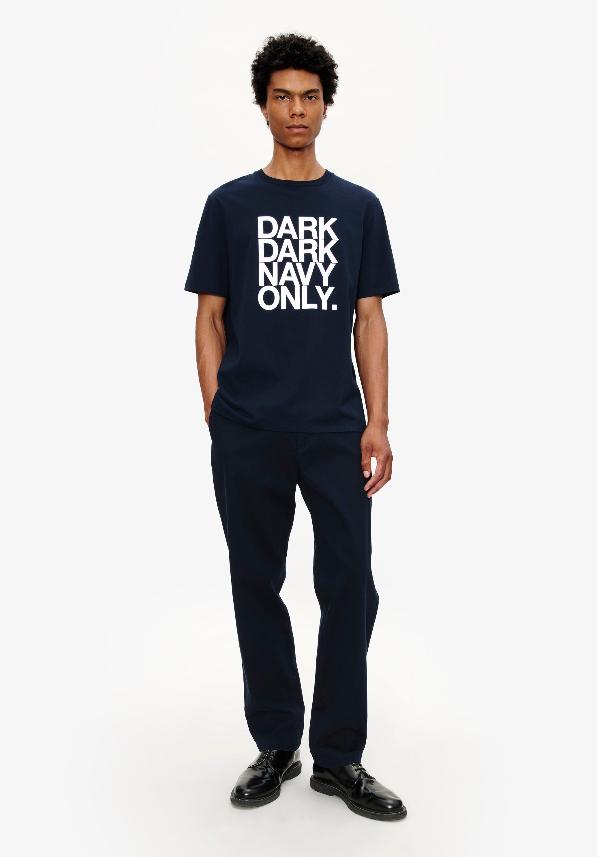 Fitted straight-leg gabardine chinos - 1