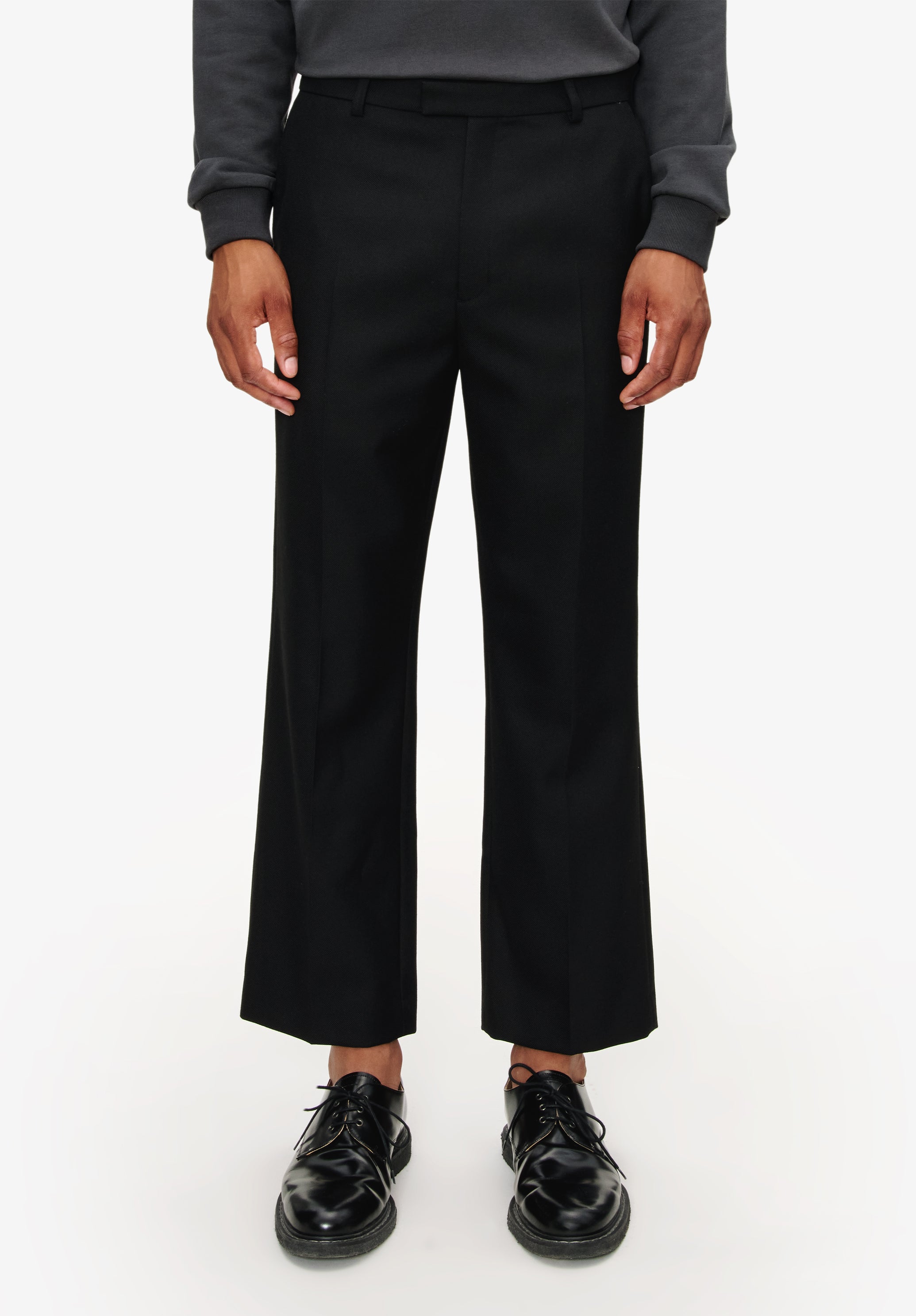 パンツ A.P.C. 90s archive wide straight slacks Straight, wide-leg trousers with permanent crease | A.P.C.
