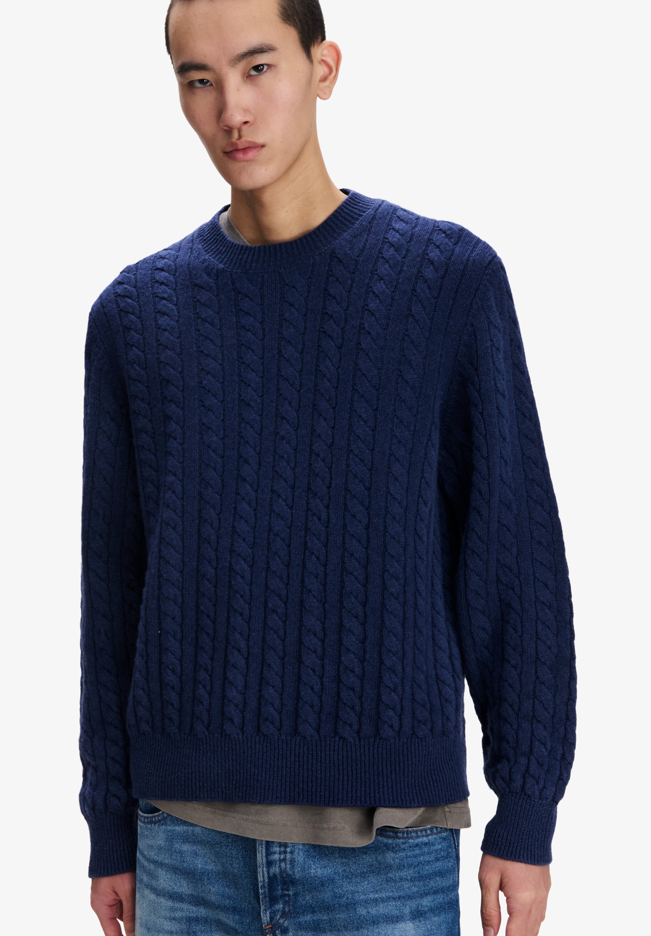 Oversized navy blue cable-knit sweater - 3